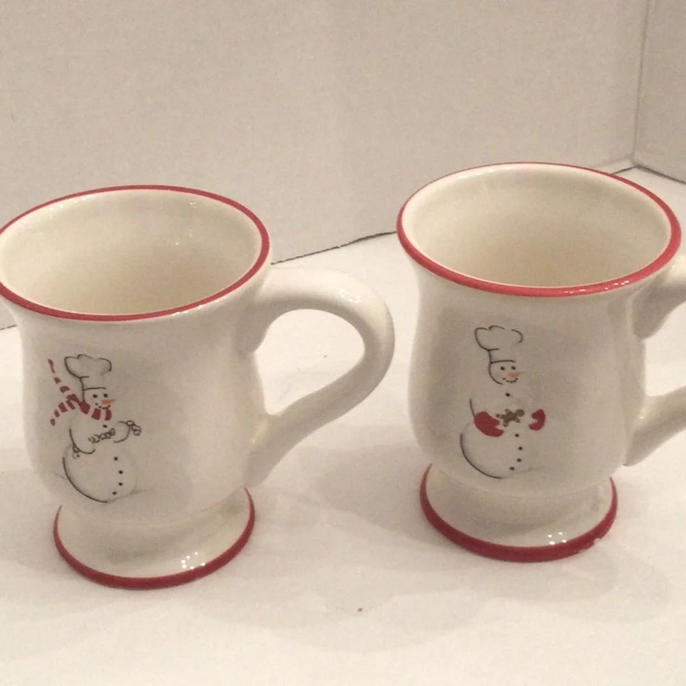 Williams Sonoma pair of mugs with chef snowman